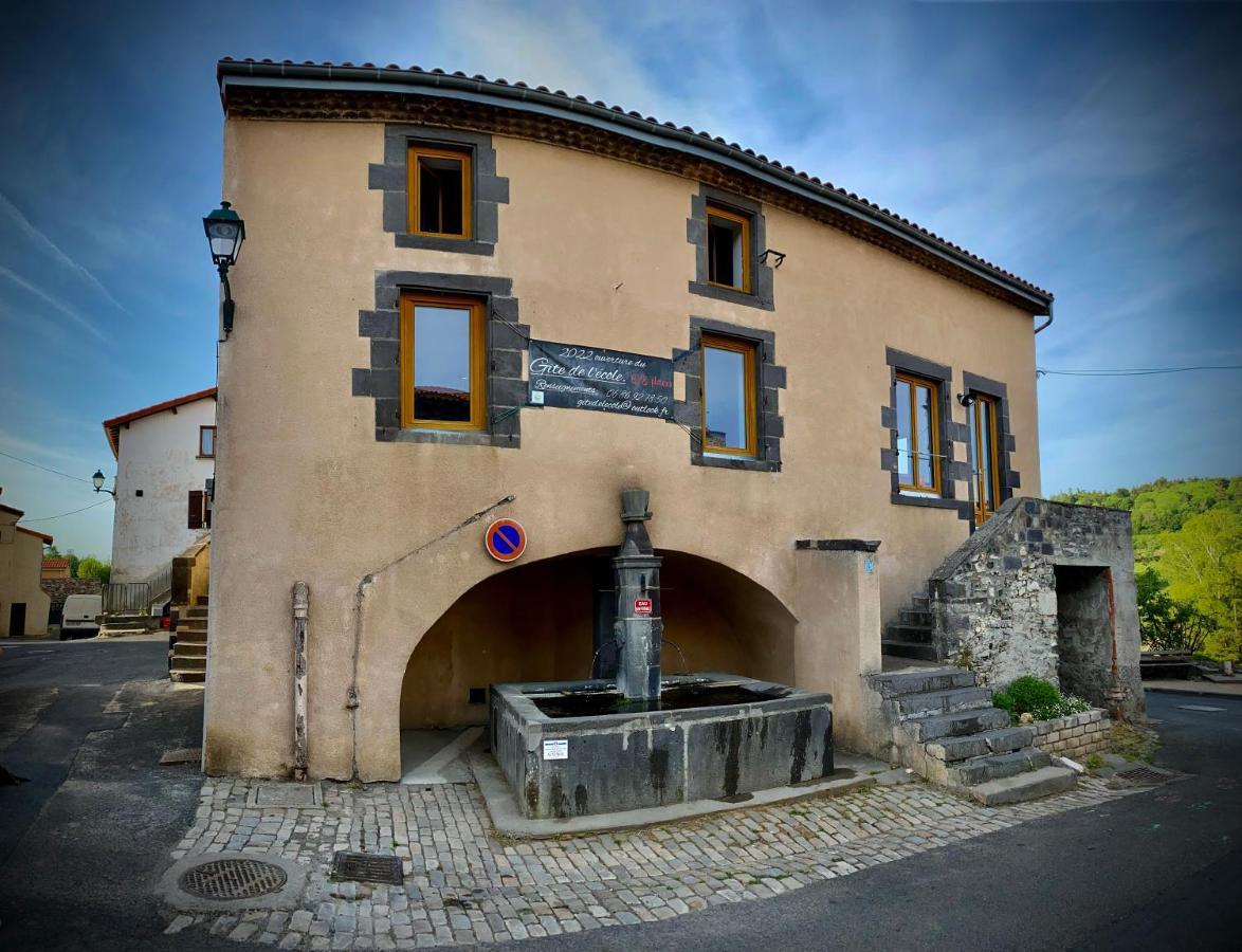 Gite De L'Ecole Romagnat Exterior photo